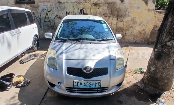 Buy Used Toyota Vitz Silver Car in Maputo in Maputo