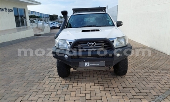 Buy Used Toyota Hilux White Car in Maputo in Maputo Buy Used Toyota Hilux White Car in Maputo in Maputo