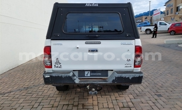 Buy Used Toyota Hilux White Car in Maputo in Maputo Buy Used Toyota Hilux White Car in Maputo in Maputo