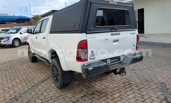 Buy Used Toyota Hilux White Car in Maputo in Maputo Buy Used Toyota Hilux White Car in Maputo in Maputo
