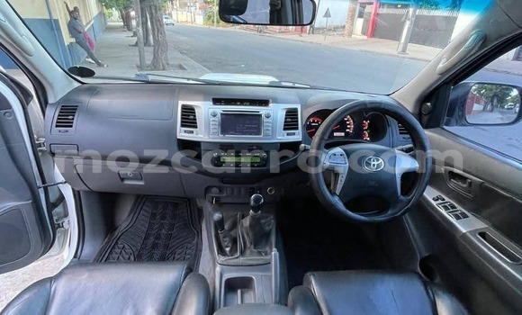 Tenga Tsaru Toyota Hilux Chena Mota in Maputo in Maputo Tenga Tsaru Toyota Hilux Chena Mota in Maputo in Maputo