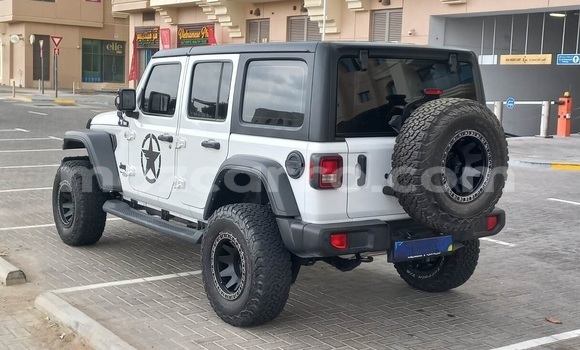 Buy Used Jeep Wrangler White Car in Lugela in Zambezia Buy Used Jeep Wrangler White Car in Lugela in Zambezia