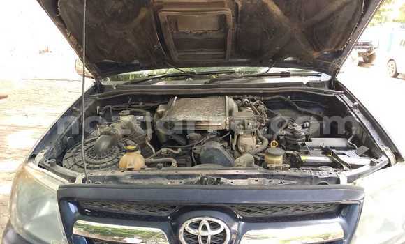 Tenga Tsaru Toyota Hilux Bhuruu Mota in Maputo in Maputo Tenga Tsaru Toyota Hilux Bhuruu Mota in Maputo in Maputo