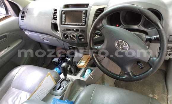 Tenga Tsaru Toyota Hilux Bhuruu Mota in Maputo in Maputo Tenga Tsaru Toyota Hilux Bhuruu Mota in Maputo in Maputo