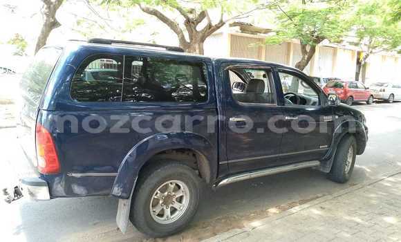 Tenga Tsaru Toyota Hilux Bhuruu Mota in Maputo in Maputo Tenga Tsaru Toyota Hilux Bhuruu Mota in Maputo in Maputo