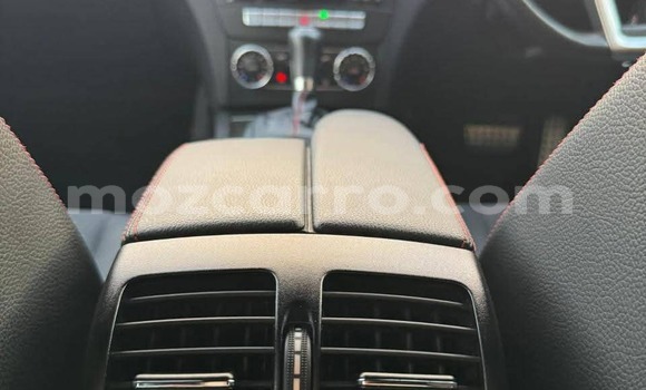 Nunua Ilio tumika Mercedes‒Benz C-Class Nyeusi Gari ndani ya Maputo nchini Maputo Nunua Ilio tumika Mercedes‒Benz C-Class Nyeusi Gari ndani ya Maputo nchini Maputo