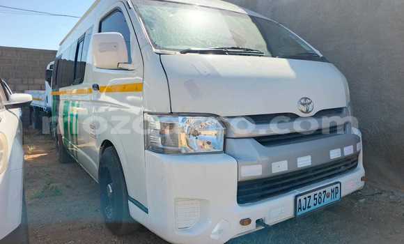 Tenga Tsaru Toyota Hiace Chena Mota in Maputo in Maputo Tenga Tsaru Toyota Hiace Chena Mota in Maputo in Maputo