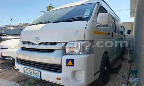 Tenga Tsaru Toyota Hiace Chena Mota in Maputo in Maputo Tenga Tsaru Toyota Hiace Chena Mota in Maputo in Maputo