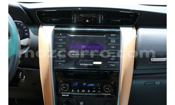 Comprar Importar Toyota Fortuner Preto Carro em Import - Dubai em Cabo Delgado Comprar Importar Toyota Fortuner Preto Carro em Import - Dubai em Cabo Delgado