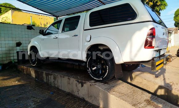 Comprar Usado Toyota Hilux Branco Carro em Maputo em Maputo Comprar Usado Toyota Hilux Branco Carro em Maputo em Maputo
