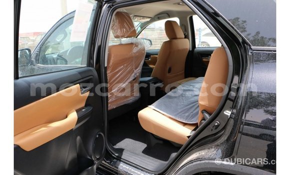 Comprar Importar Toyota Fortuner Preto Carro em Import - Dubai em Cabo Delgado Comprar Importar Toyota Fortuner Preto Carro em Import - Dubai em Cabo Delgado