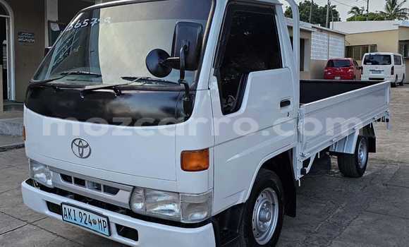 Comprar Usado Toyota LITEACE Branco Caminhão em Maputo em Maputo Comprar Usado Toyota LITEACE Branco Caminhão em Maputo em Maputo
