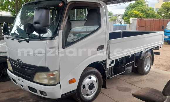 Comprar Novo Toyota LITEACE Branco Caminhão em Maputo em Maputo Comprar Novo Toyota LITEACE Branco Caminhão em Maputo em Maputo
