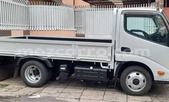 Comprar Novo Toyota LITEACE Branco Caminhão em Maputo em Maputo Comprar Novo Toyota LITEACE Branco Caminhão em Maputo em Maputo