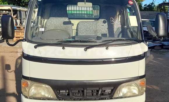 Comprar Novo Toyota Dyna Branco Caminhão em Maputo em Maputo