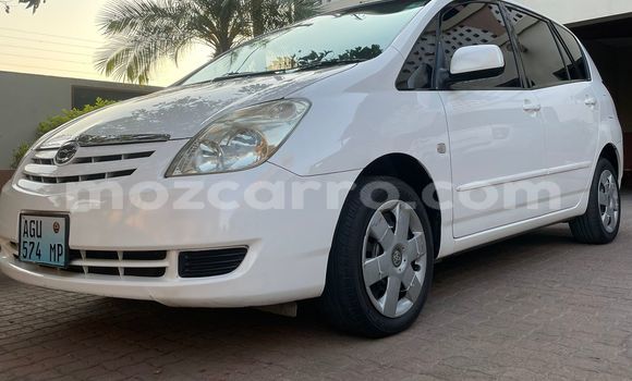 Comprar Usado Toyota Spacio Branco Carro em Maputo em Maputo