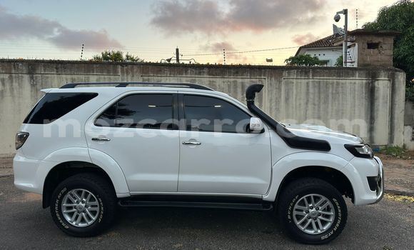Comprar Usado Toyota Fortuner Branco Carro em Maputo em Maputo Comprar Usado Toyota Fortuner Branco Carro em Maputo em Maputo