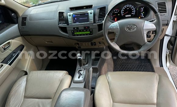 Comprar Usado Toyota Fortuner Branco Carro em Maputo em Maputo Comprar Usado Toyota Fortuner Branco Carro em Maputo em Maputo