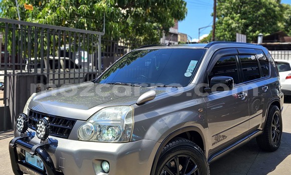 Nunua Ilio tumika Nissan X-Trail Nyingine Gari ndani ya Maputo nchini Maputo