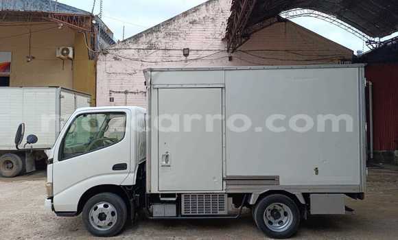 Comprar Novo Toyota Dyna Branco Caminhão em Maputo em Maputo Comprar Novo Toyota Dyna Branco Caminhão em Maputo em Maputo
