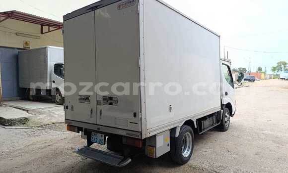 Comprar Novo Toyota Dyna Branco Caminhão em Maputo em Maputo Comprar Novo Toyota Dyna Branco Caminhão em Maputo em Maputo