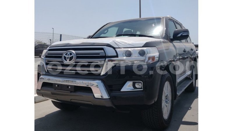 Big with watermark toyota land cruiser cabo delgado import dubai 5865