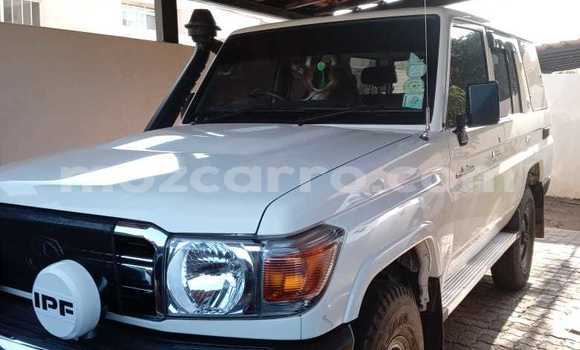 Comprar Usado Toyota Land Cruiser Prado Branco Carro em Maputo em Maputo