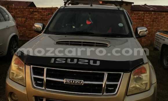 Comprar Usado Isuzu KB De outros Carro em Maputo em Maputo