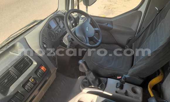 Comprar Usado DAF 46 Branco Carro em Maputo em Maputo Comprar Usado DAF 46 Branco Carro em Maputo em Maputo