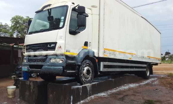 Comprar Usado DAF 46 Branco Carro em Maputo em Maputo Comprar Usado DAF 46 Branco Carro em Maputo em Maputo