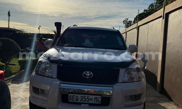 Nunua Ilio tumika Toyota Land Cruiser Prado Nyeupe Gari ndani ya Maputo nchini Maputo Nunua Ilio tumika Toyota Land Cruiser Prado Nyeupe Gari ndani ya Maputo nchini Maputo