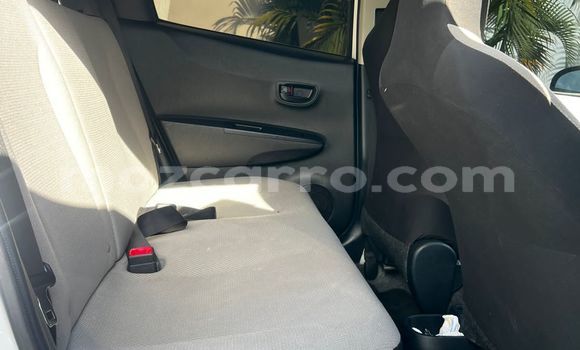 Tenga Tsaru Toyota Vitz Chena Mota in Maputo in Maputo Tenga Tsaru Toyota Vitz Chena Mota in Maputo in Maputo