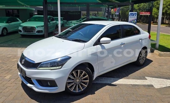 Buy Used Suzuki Ciaz White Car in Maputo in Maputo Buy Used Suzuki Ciaz White Car in Maputo in Maputo