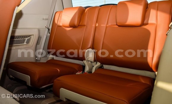 Tenga Imported Toyota Prado Zvimwe Mota in Import - Dubai in Cabo Delgado Tenga Imported Toyota Prado Zvimwe Mota in Import - Dubai in Cabo Delgado