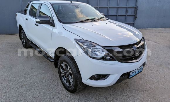 Buy Used Mazda BT-50 White Car in Maputo in Maputo