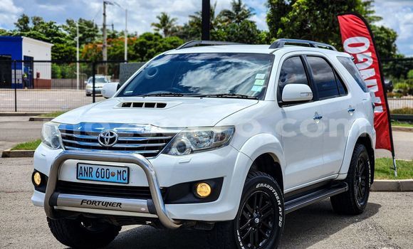 Nunua Ilio tumika Toyota Fortuner Nyeupe Gari ndani ya Maputo nchini Maputo Nunua Ilio tumika Toyota Fortuner Nyeupe Gari ndani ya Maputo nchini Maputo