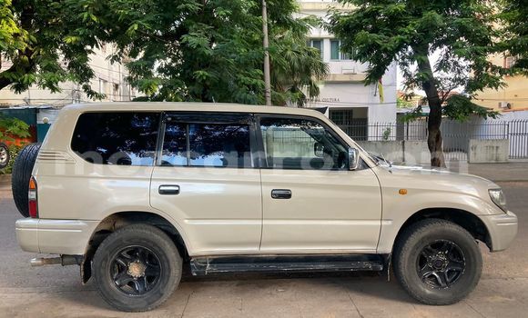 Comprar Usado Toyota Prado Prata Carro em Maputo em Maputo Comprar Usado Toyota Prado Prata Carro em Maputo em Maputo