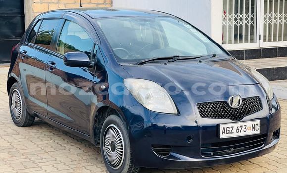 Comprar Usado Toyota Vitz Azul Carro em Maputo em Maputo