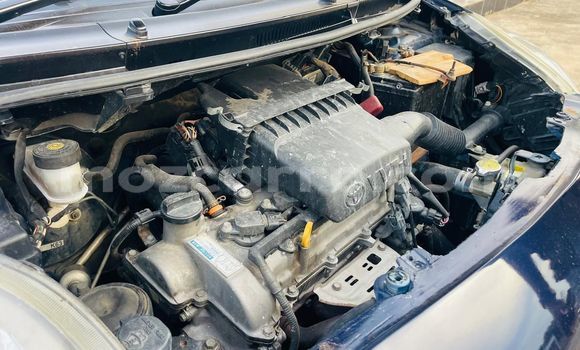 Comprar Usado Toyota Vitz Azul Carro em Maputo em Maputo Comprar Usado Toyota Vitz Azul Carro em Maputo em Maputo
