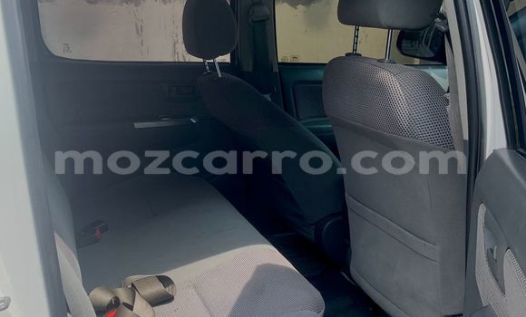 Comprar Usado Toyota Hilux Branco Carro em Maputo em Maputo Comprar Usado Toyota Hilux Branco Carro em Maputo em Maputo