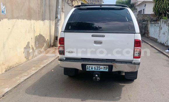 Comprar Usado Toyota Hilux Branco Carro em Maputo em Maputo Comprar Usado Toyota Hilux Branco Carro em Maputo em Maputo
