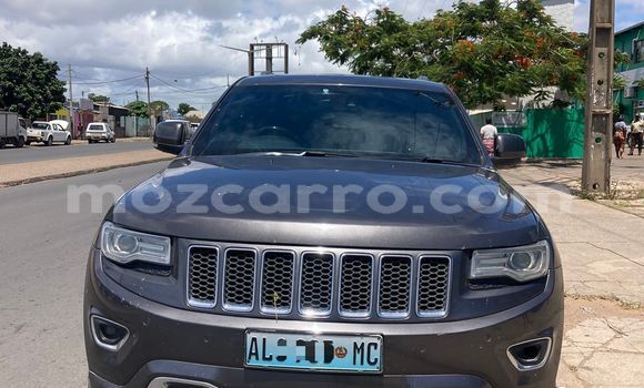 Comprar Usado Jeep Grand Cherokee Preto Carro em Maputo em Maputo