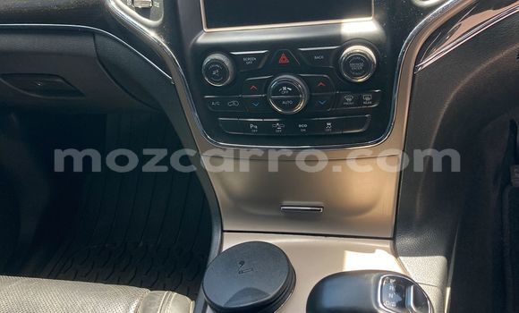 Comprar Usado Jeep Grand Cherokee Preto Carro em Maputo em Maputo Comprar Usado Jeep Grand Cherokee Preto Carro em Maputo em Maputo