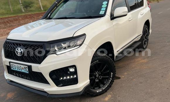 Comprar Usado Toyota Land Cruiser Prado Branco Carro em Maputo em Maputo Comprar Usado Toyota Land Cruiser Prado Branco Carro em Maputo em Maputo