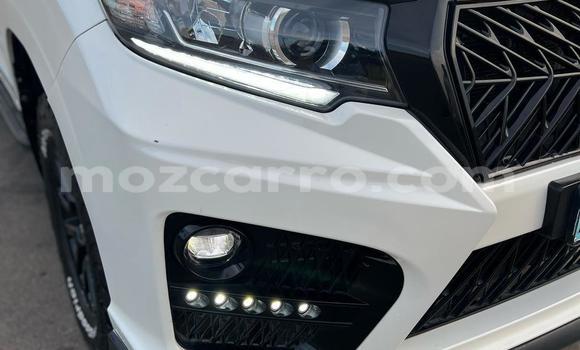 Comprar Usado Toyota Land Cruiser Prado Branco Carro em Maputo em Maputo Comprar Usado Toyota Land Cruiser Prado Branco Carro em Maputo em Maputo