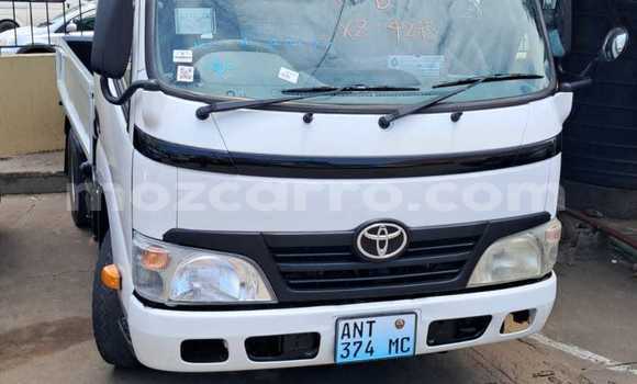 Comprar Novo Toyota Dyna Branco Caminhão em Maputo em Maputo Comprar Novo Toyota Dyna Branco Caminhão em Maputo em Maputo