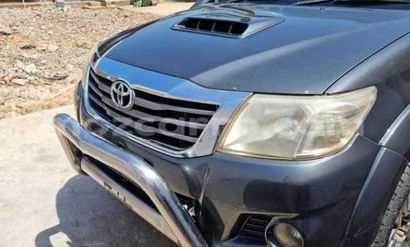 Buy Used Toyota Hilux Silver Car in Maputo in Maputo Buy Used Toyota Hilux Silver Car in Maputo in Maputo