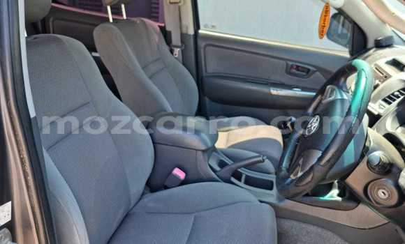 Buy Used Toyota Hilux Silver Car in Maputo in Maputo Buy Used Toyota Hilux Silver Car in Maputo in Maputo