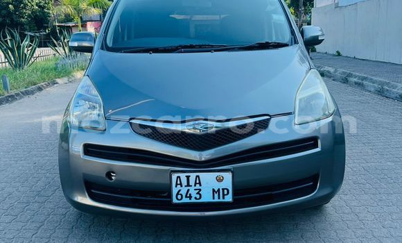 Nunua Ilio tumika Toyota Ractis Brown Gari ndani ya Maputo nchini Maputo
