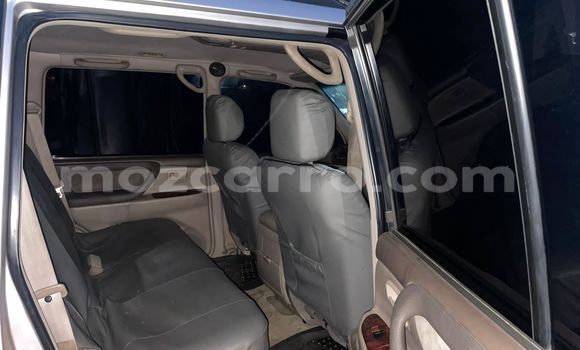 Nunua Ilio tumika Toyota Land Cruiser Prado Fedha Gari ndani ya Maputo nchini Maputo Nunua Ilio tumika Toyota Land Cruiser Prado Fedha Gari ndani ya Maputo nchini Maputo